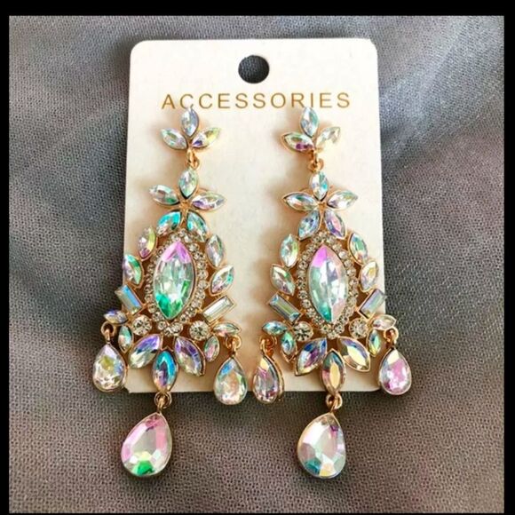 NWT AB Crystal Chandelier Earrings - Picture 1 of 2